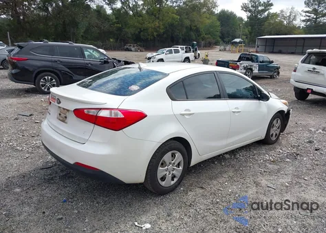 2015 Kia Forte Lx z USA, uszkodzony, nr VIN KNAFX4A61F5302325